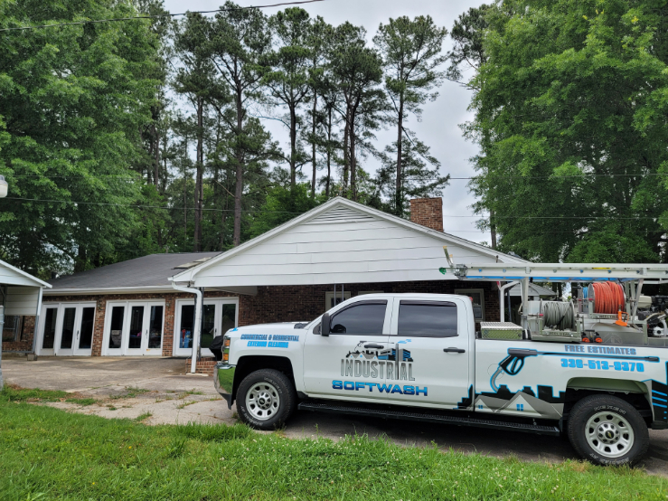 Pressure Washing in Yanceyville, NC Image